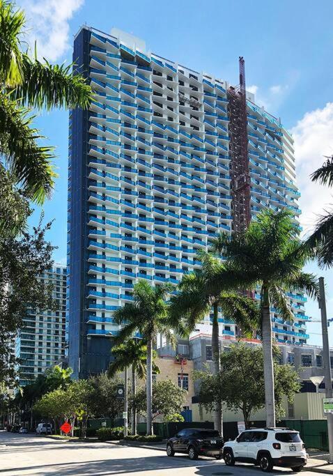 Quiet & Centrally Located House - Private Parking, Laundry And Storage For Luggage マイアミ エクステリア 写真